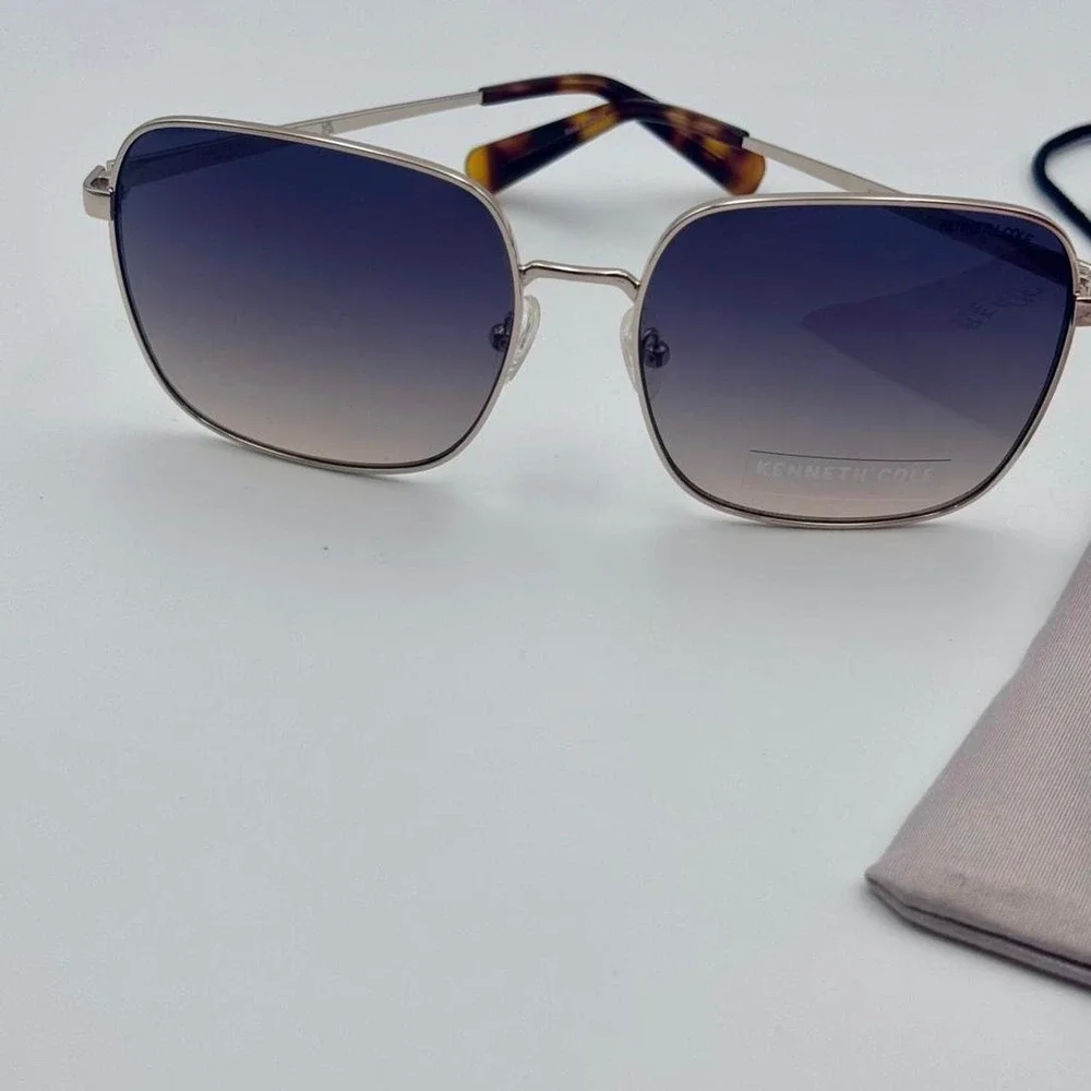 Kenneth Cole Reaction Women's Gold Frames Oversized Square Gradient/Smoke Lens
